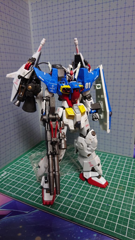 そしてバックパックを装備したガンダムε1号機Fbです!!ゴツさがまして我ながら誉めるしかありません!