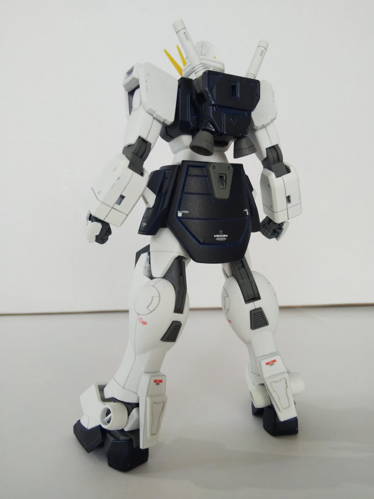 サイドアーマーは短くカットしてます