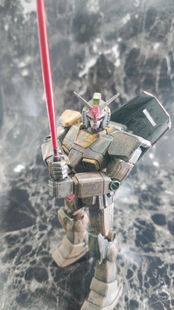 ビームサーベルはほぼキットのままです。