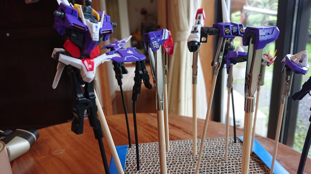 クレオスの光沢トップコートです