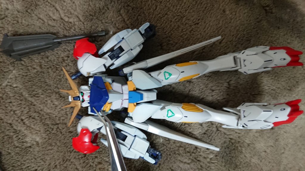 このパーツ使おうか迷ったけどコアガンダムのクリアパーツを見えるようにしたかったのでつけませんでした。