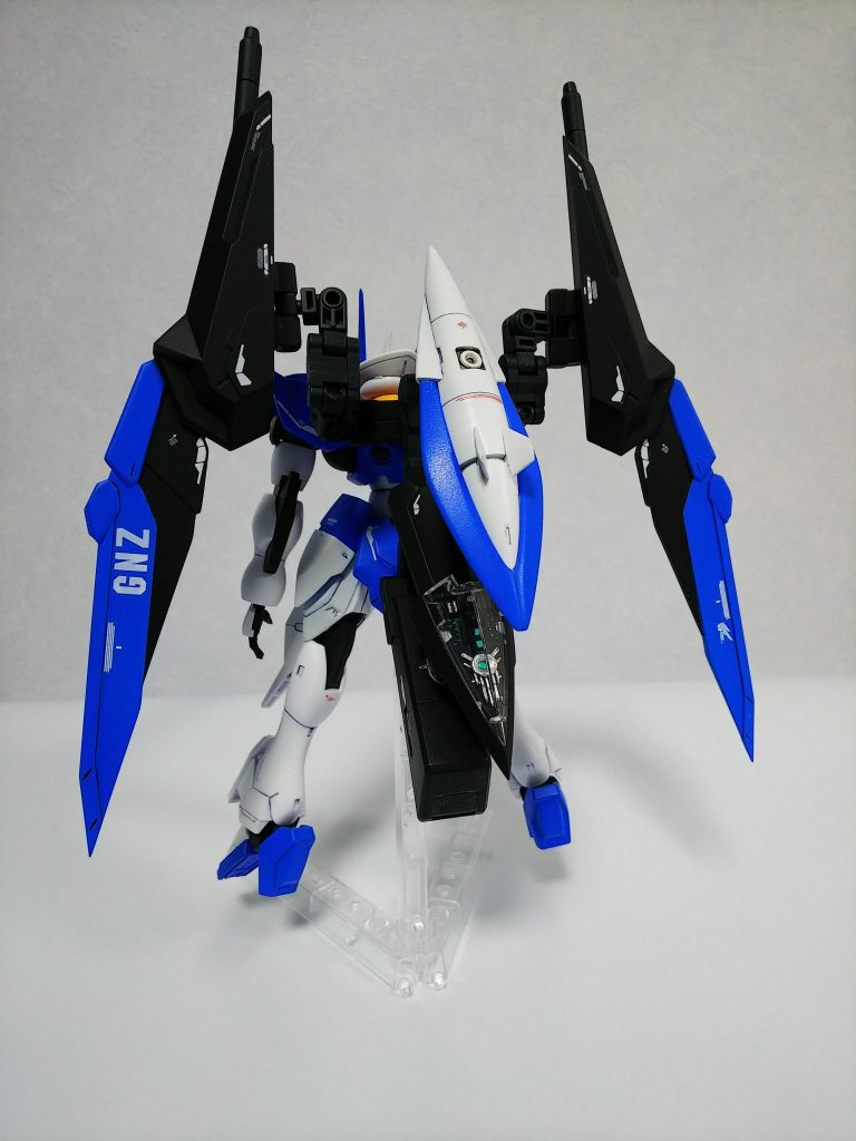 バインダーの構成
機首部・・MSGソリッドラプター
バインダー・・MSGエクシードバインダー
ウイング・・  MSGキラービーク
ビーム砲・・ライトニングBWS Mk-1
ガデッサにBWSが付いたような感じです。
背部の構成はリガズィカスタム参考にしてます。