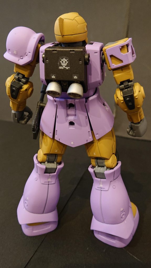 今回はスミ入れをサボりました。