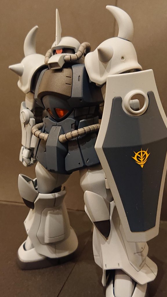 胴体はエアーモデルスプレーのネイビーブルー。

頭部、腕部、脚部はエアーモデルスプレーのダークゴーストグレーです。