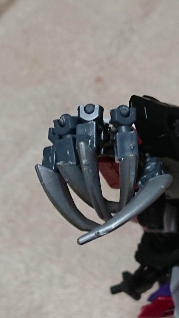 指を動かすのはポリューターの時のを採用頑張ればじゃんけんできる