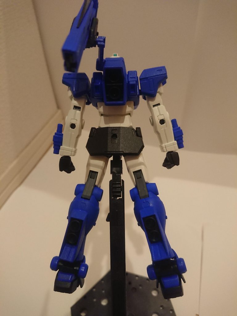 後ろから
足にバーニアを追加した、
本当それだけです!
あとはアピールショットです!製作工程の写真はありません!