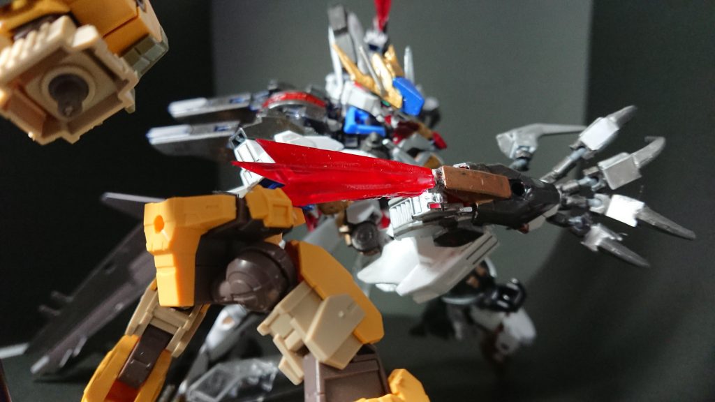 切断兵器「エラー」
こちらもジャッジ同様エイハブ粒子をビームにまとわせている