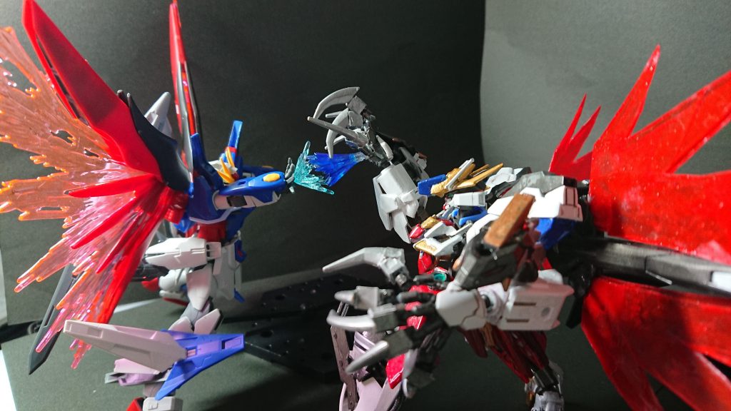 デスティニーと似てるので、オルトロスと戦闘
オルトロス「あんただけは落とす！」
バラム「ヤれるかな？てめぇ！」