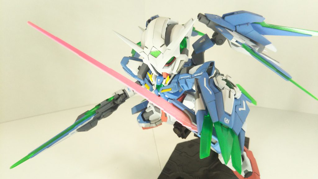 ソードブラスターのグリップ下のカバーはビームサーベルとしても使用出来る