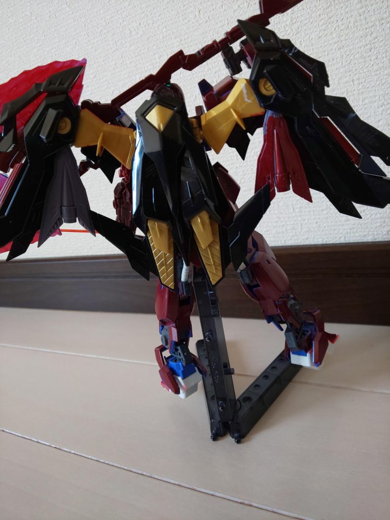 背面。ゴールド天ミナをカクカクシカジカで取り付けました✨