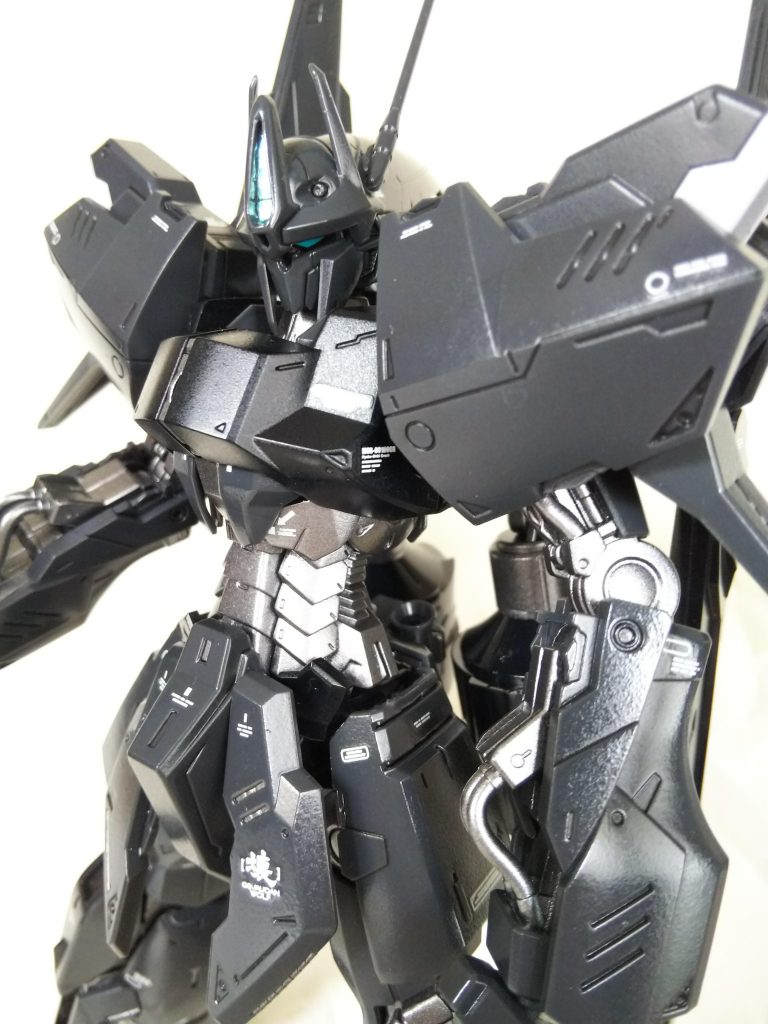 百式改の頭部はクリアパーツがついてませんでしたがシールにて代用。クリアパーツ入ってるように見えませんか？