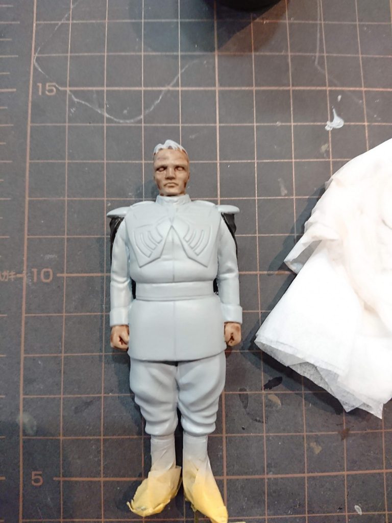 皮膚をシタデルコントラストのダークオース．フレッシュで筆塗り