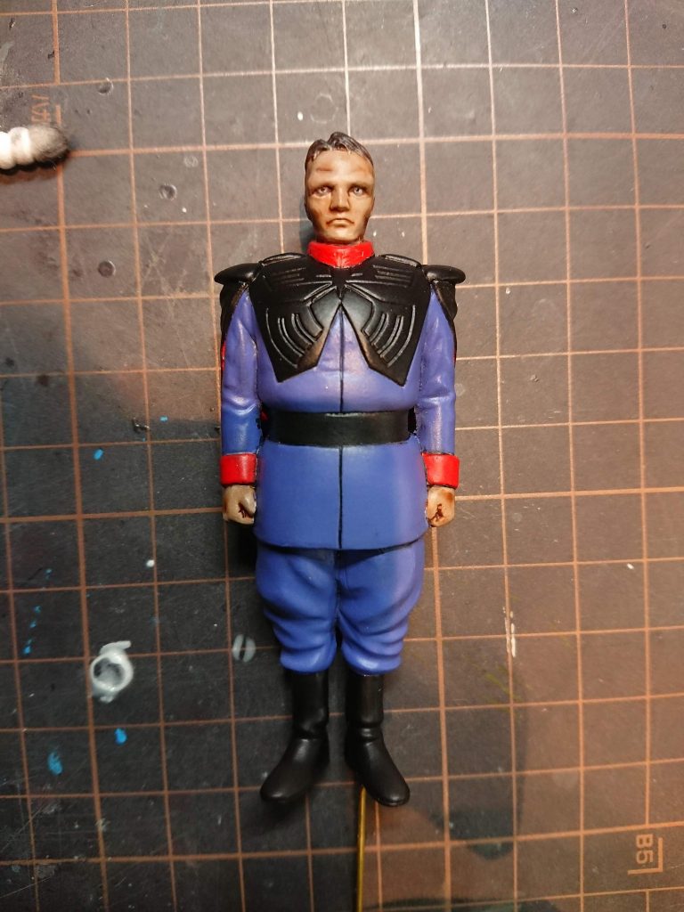 全体にラッカーつやありクリア
↓
白目をエナメル白筆塗り
↓
ラッカーつやありクリア
↓
黒目をエナメル筆塗り

とすることで失敗しても拭き取れます