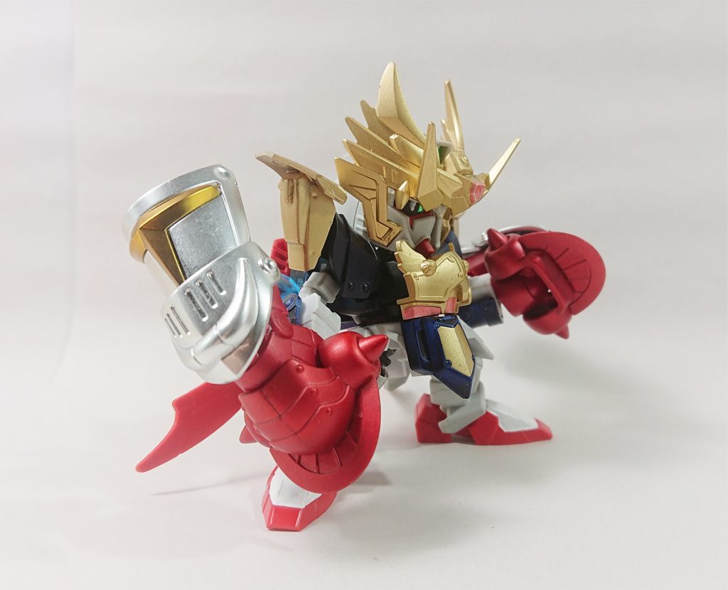 *「弟を見つけるまで…死ぬわけにはいかない」*
デスティニーと言いつつデスティニー成分かなり薄いんですが、顔に強烈な特徴のある機体なので、*顔さえ見せてれば押し通せる*ぐらいのノリで作りました。
SDガンダムはそういう力技もやりやすいのがいいですね。