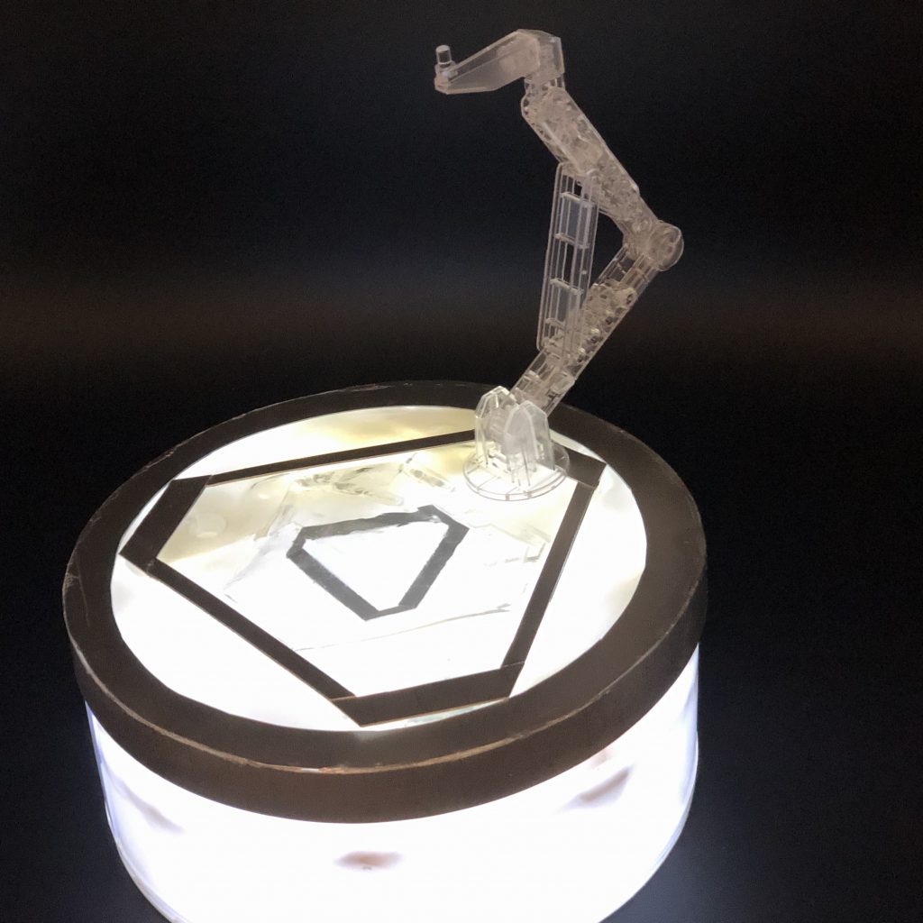 100均の電飾使ってライトアップ!!アークリアクターっぽくなりました( ´ ꒳ ` )ノ