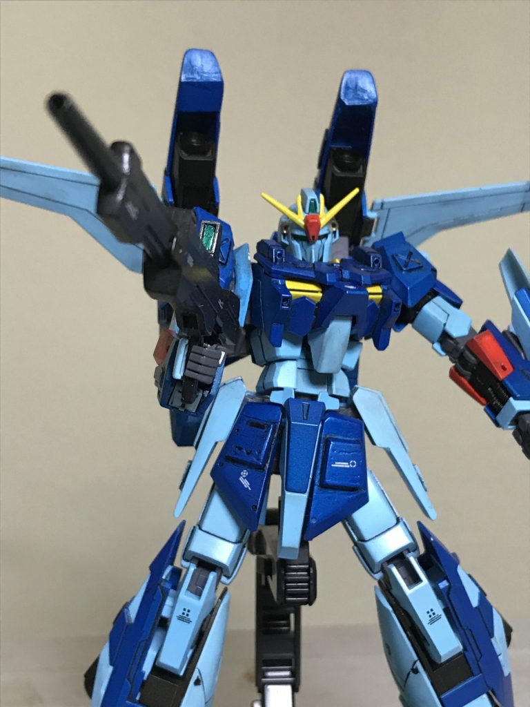 腰のパーツや肩のパーツに
ジャンクパーツを使い 情報量を
付けました。