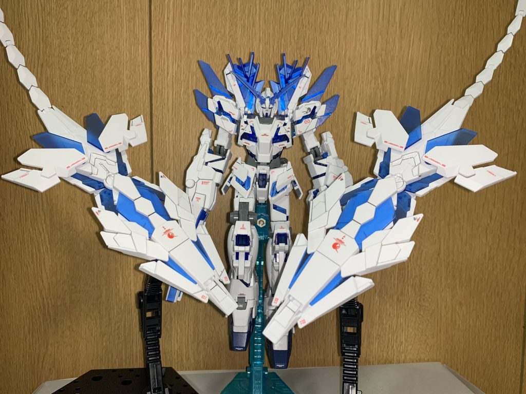 アームドアーマーDE
こちらもユニコーンマーク以外は市販デカールで情報量の底上げを図ってます。