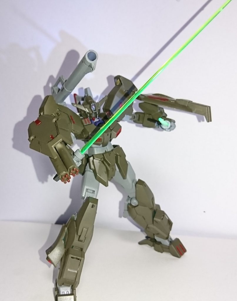 ダクト及び円形スラスター(MSVスナカス) 肩・脚部装甲(オリジンのスナカス) オリジンとMSVスナカス2個1で余ったパーツをつけてみました('ω')