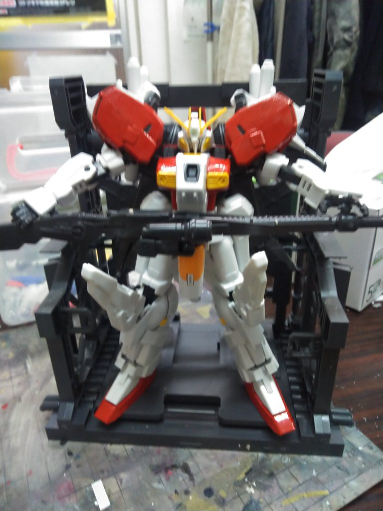 組み立ては秋葉原工作室で行いました。