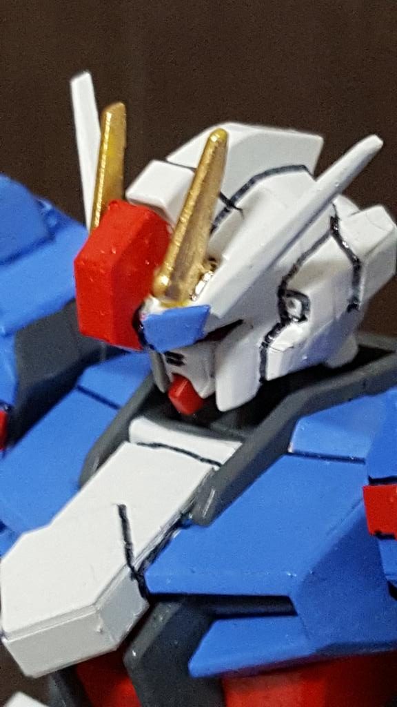 製作工程の写真がないので伝わりにくいかもしれませんが、一応解説。

今回今までと一番違うのはアンテナにビルダーズパーツを使用していないことです。あと、サイドはプラ板貼り合わせて形作ってるだけですね。