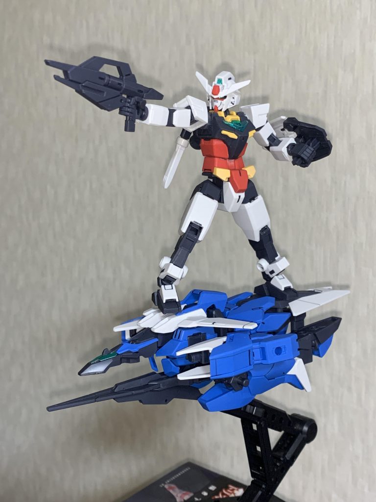 アースアーマーが平面が多く何気しっかり乗せられるので撮影が楽しいです