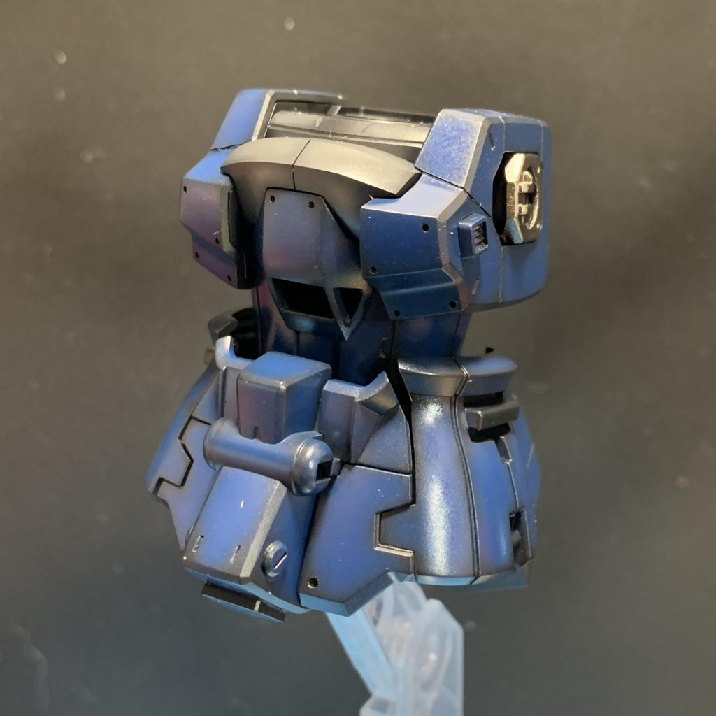 各所にスジボリ、パーツ追加してます