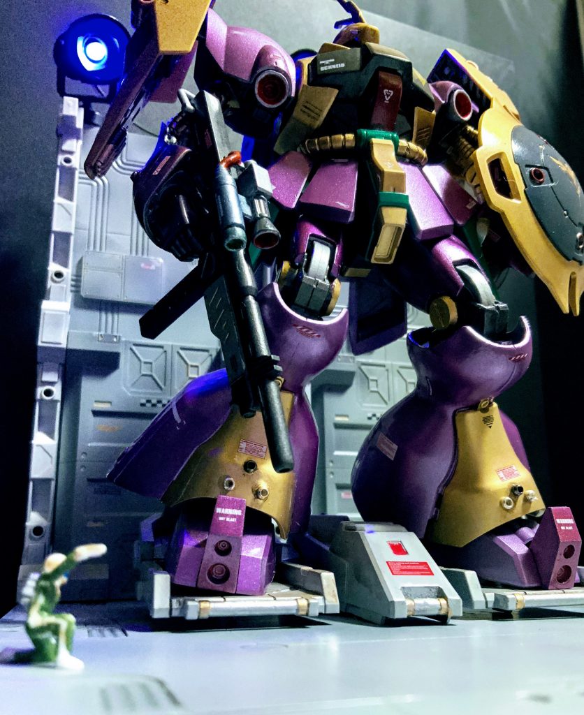 ディテールupの為、穴開けてアクセサリーで使う手芸用品のビーズつかったりと結構使えるかも⋯ 今後も使える様にカタパルトもジャンクで作成しました