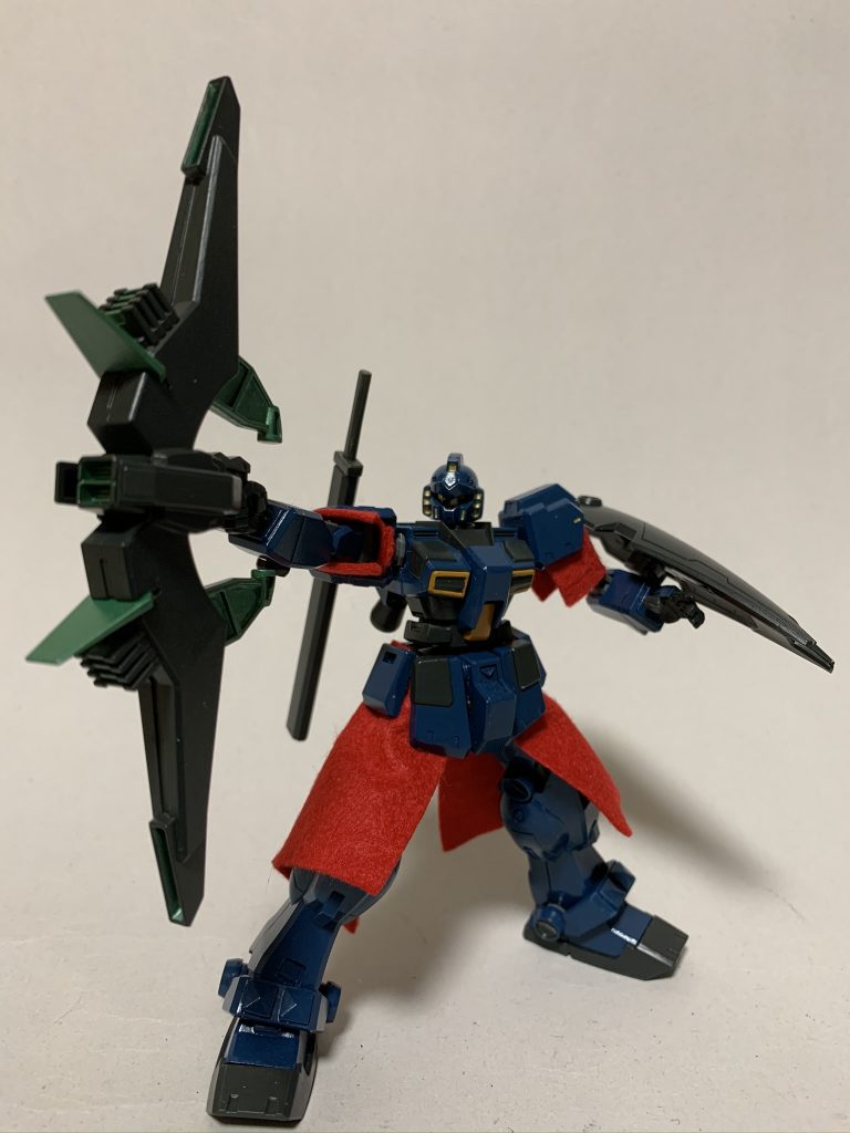 指揮官仕様。魔導スラスターの出力向上により、高起動化が施されている。専用装備ではないが、高価な代物である量産型魔導弓があてがわれている。
ぶっちゃけ3体とも、色違いのフェルト材の肩布・腰布を入れ替えてるだけです。