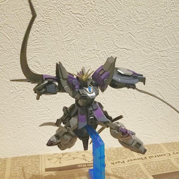 ガンダム・ザンドロック（斬怒呂駆）