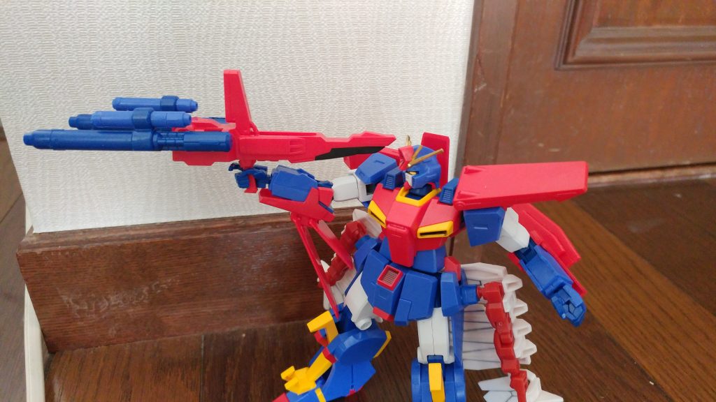 元の機体からキャノン砲を取り外して、
ダブル·ビーム·ライフルにすることも可能