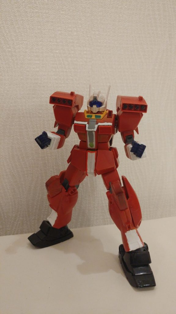 ミサイルポッドのパーツを差し替えてミサイルの発射状態にすることも