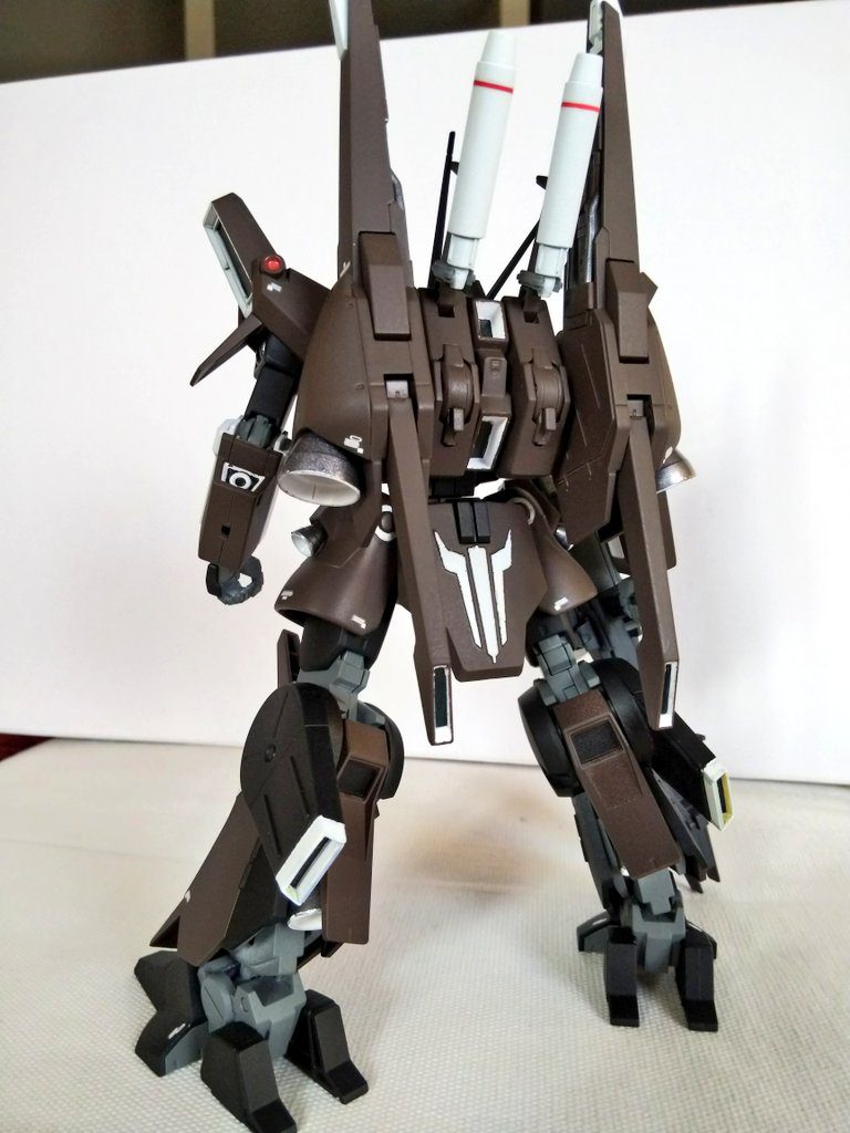 白いところの塗り分けがなかなかしんどかったです。