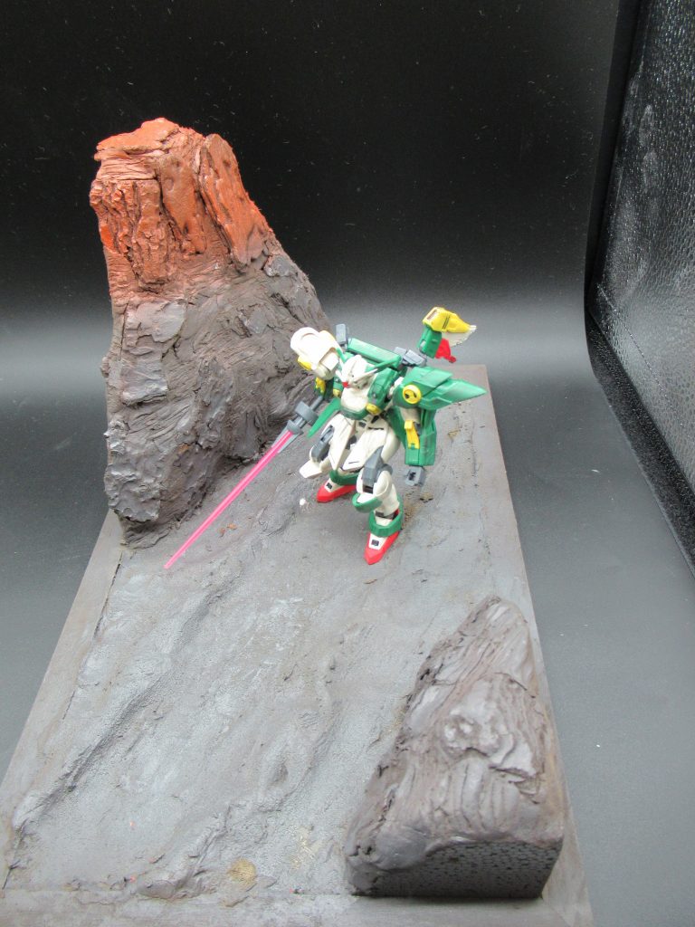 初めてのジオラマなのに時間がなくてかなり突貫工事で作成しましたが、うまくいった点も改善点もいくらか見えたので、やりたいことなら悩むよりやったほうがいいと思いました。