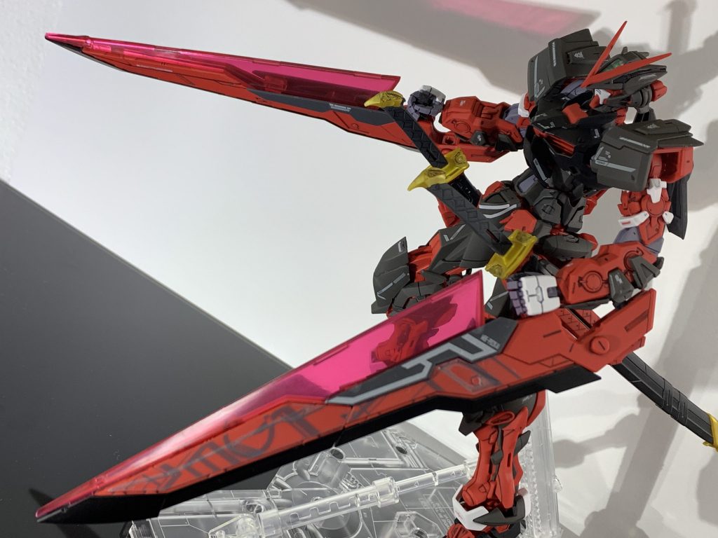 ブルーフレームセカンドリバイからビーム刃を借りてソードアーム形態。