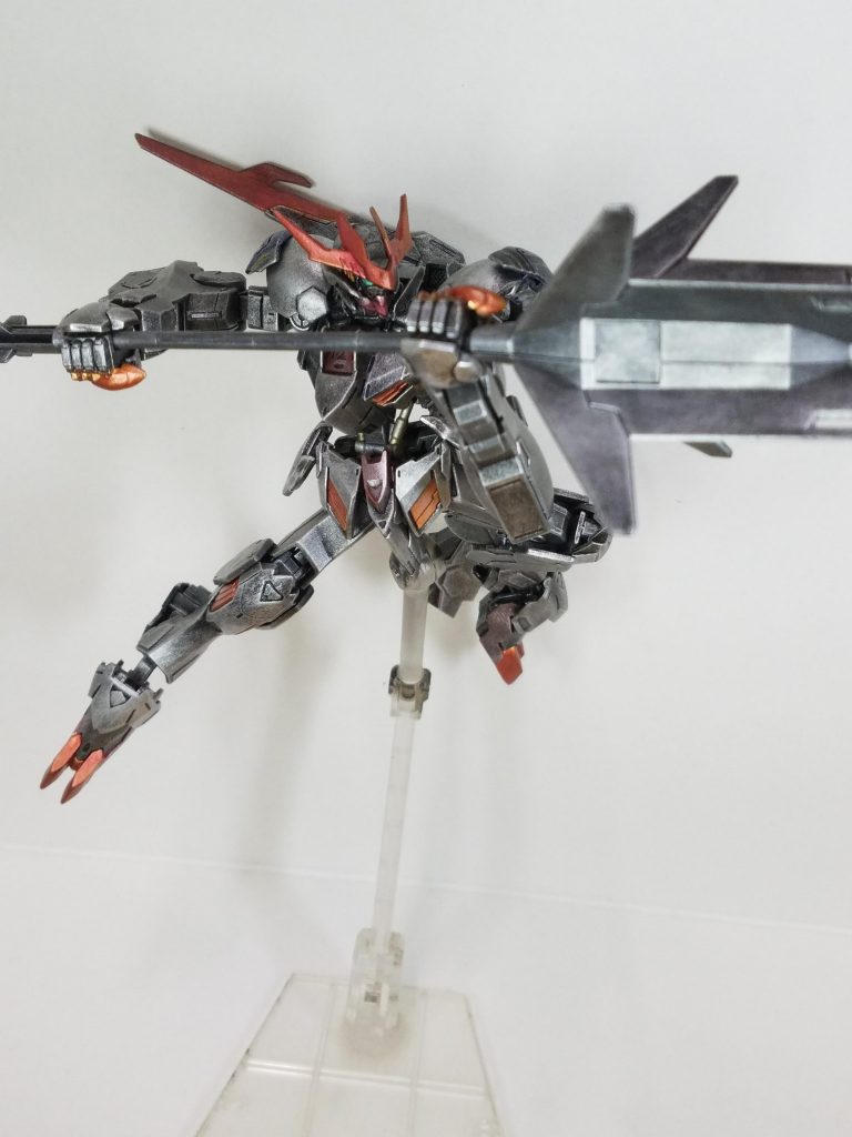 超大型メイスで、襲い掛かる。