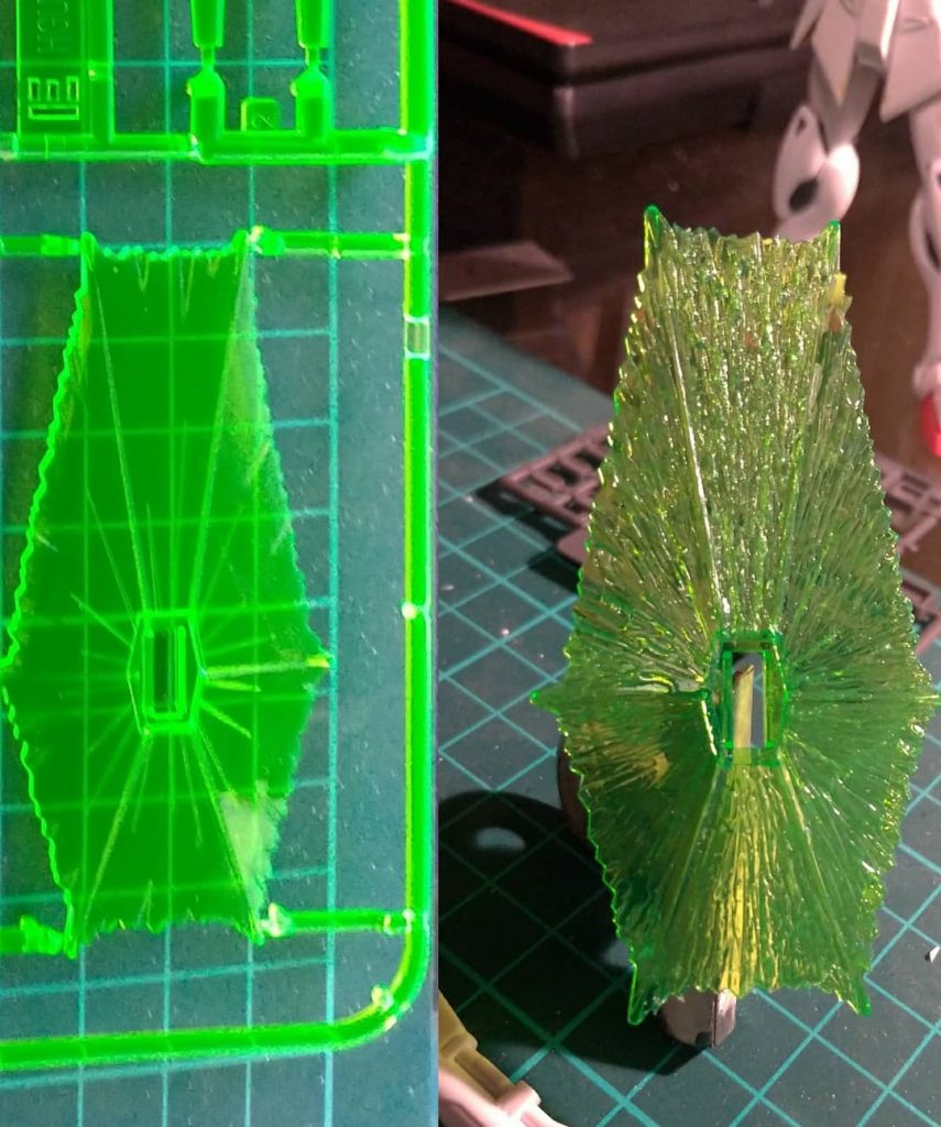 ビームシールドには波状紋を追加