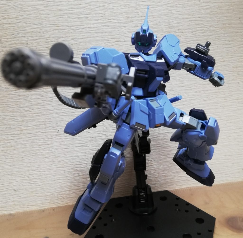 ガトリング片手持ち
個人的には両手持ちより好きですね