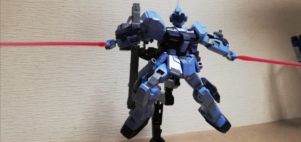 サーベルを構えて
サーベルは結構落ちやすい気がします
それにしてもかっこいいですね
ペイルはサーベルが一番似合うと思います