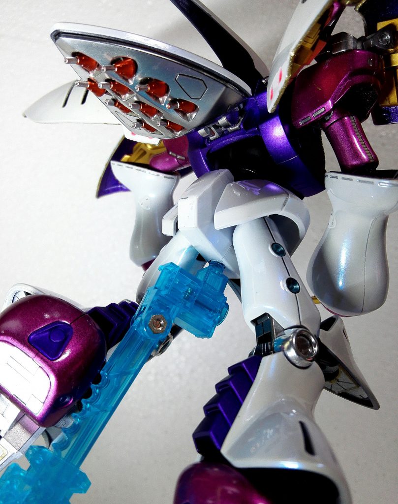 キュベレイのしっぽ？？尾？？
ファンネルを使う時にしっぽをあげるのがかわいいw