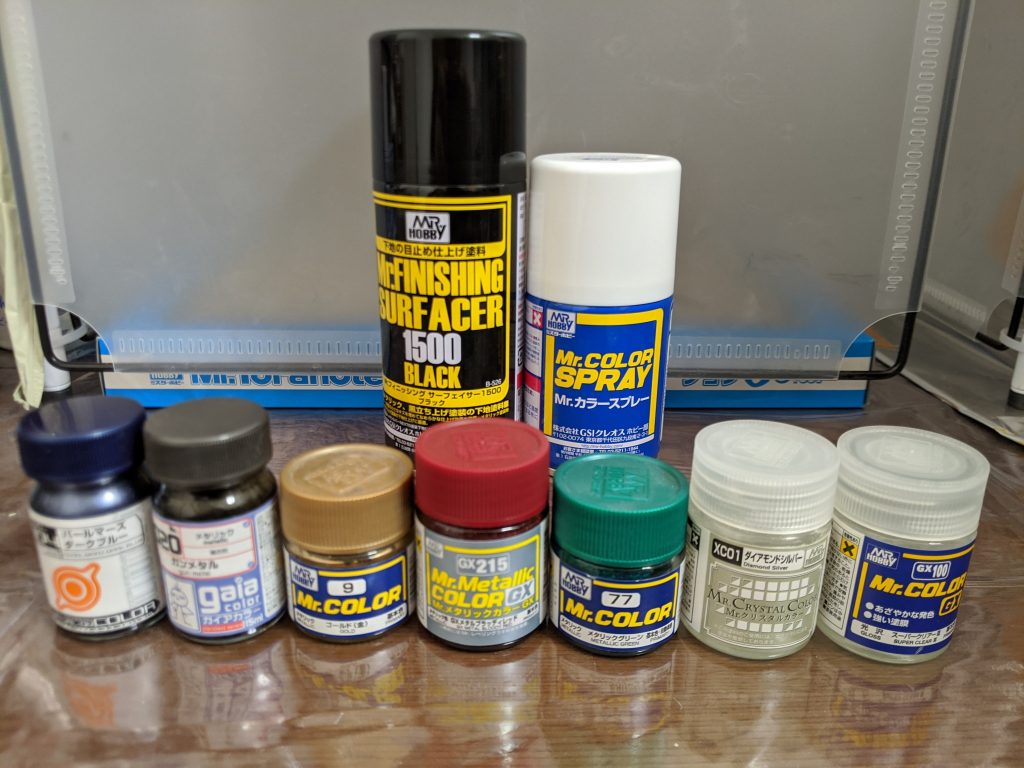 使用した塗料&サフ。基本調色はせずそのまま使うスタイルでやってます。