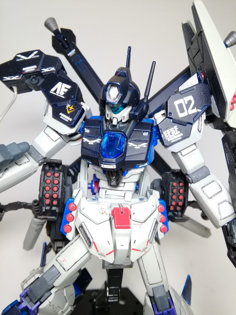 実は最近スジボリ用のツールを買ったので腿や腕にスジボリしてみたのですが見事に失敗しました。スジボリ上手くなりたい...