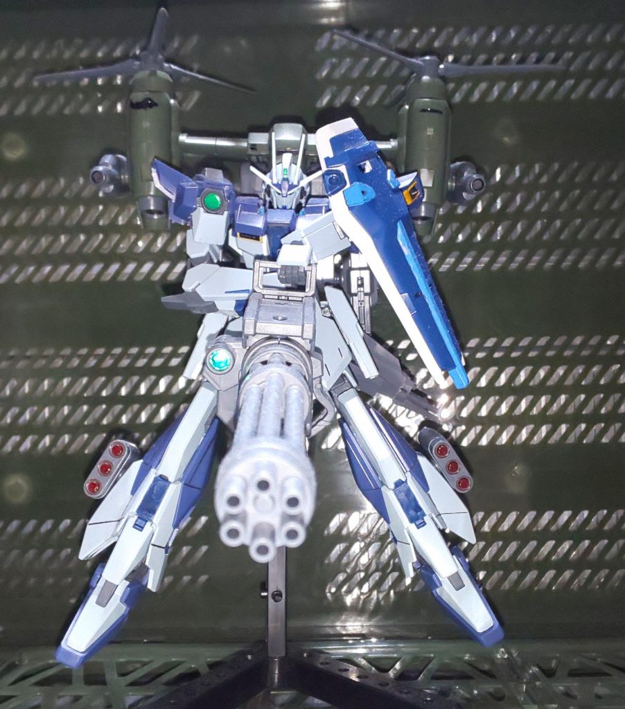 ティルトローターパック。
大型のガトリング砲による空対地戦闘を想定。小回りが効く上に積載量にも余裕が有る為使い勝手が良いパックだが、対エース機では決定力不足。