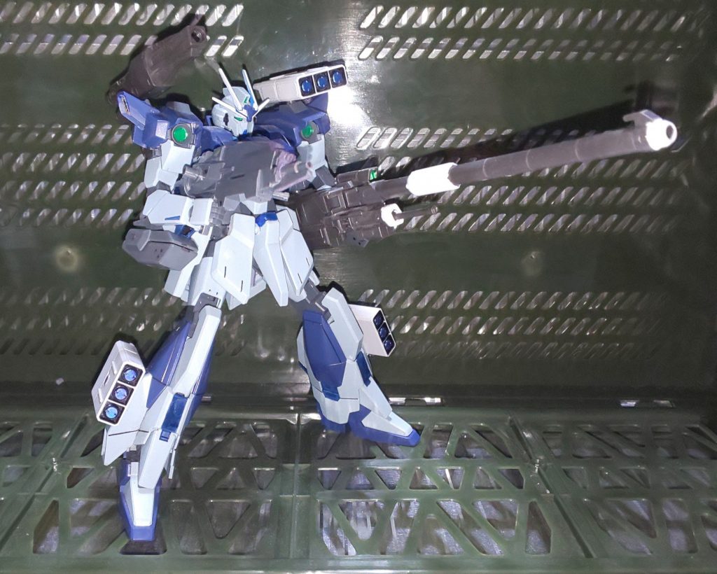 砲撃戦パック。
重力下での後方支援や拠点攻撃、Iフィールド持ちの機体との戦闘を想定し、実弾射撃武器を多数装備する。