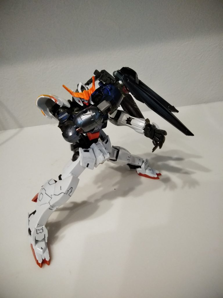 肩部装備ハルファスを