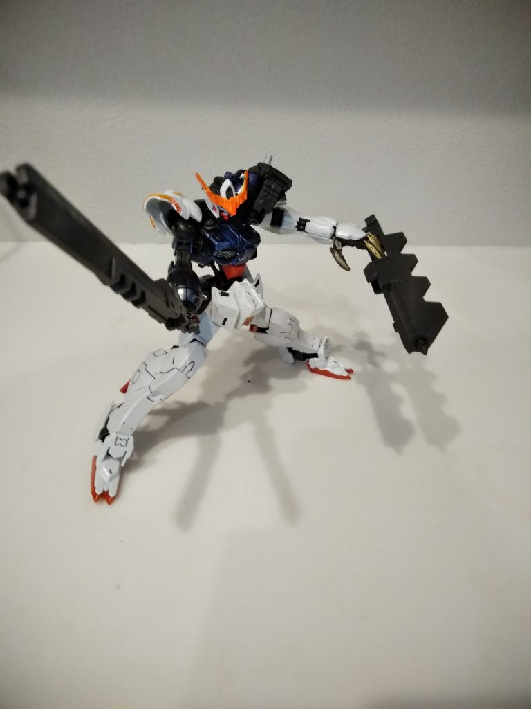 ガンダムマーカー
メタリックオレンジ×ダークブルーの色合いがなかなか気に入りました!