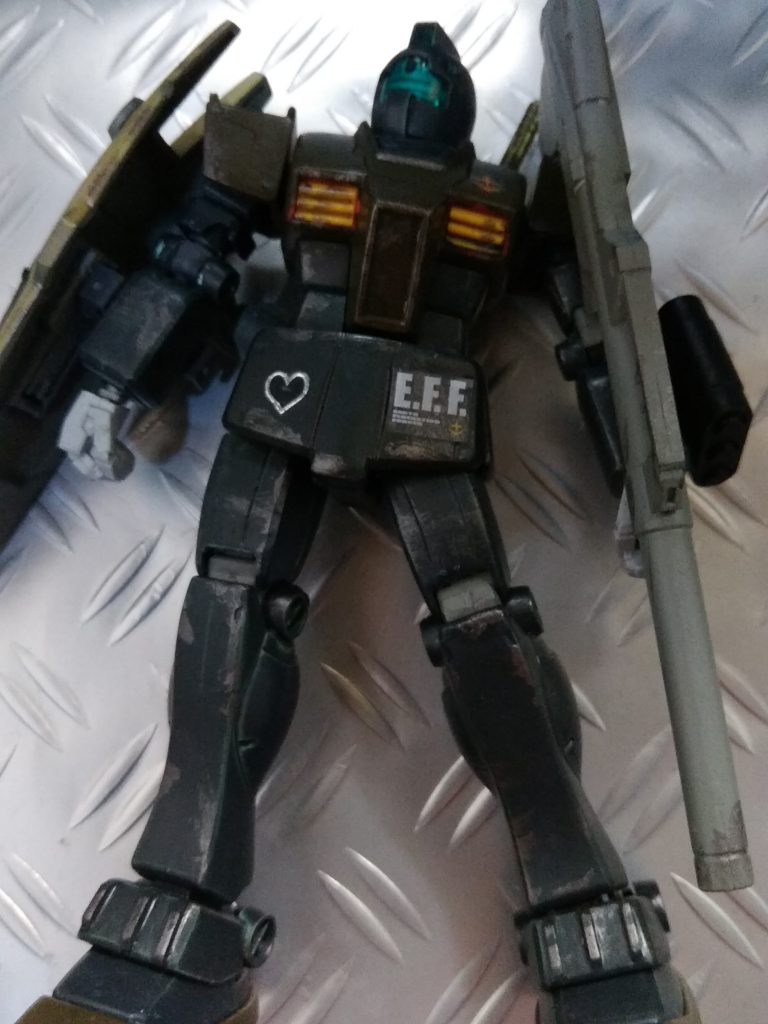 正面
肩とアンクルアーマー増加装甲