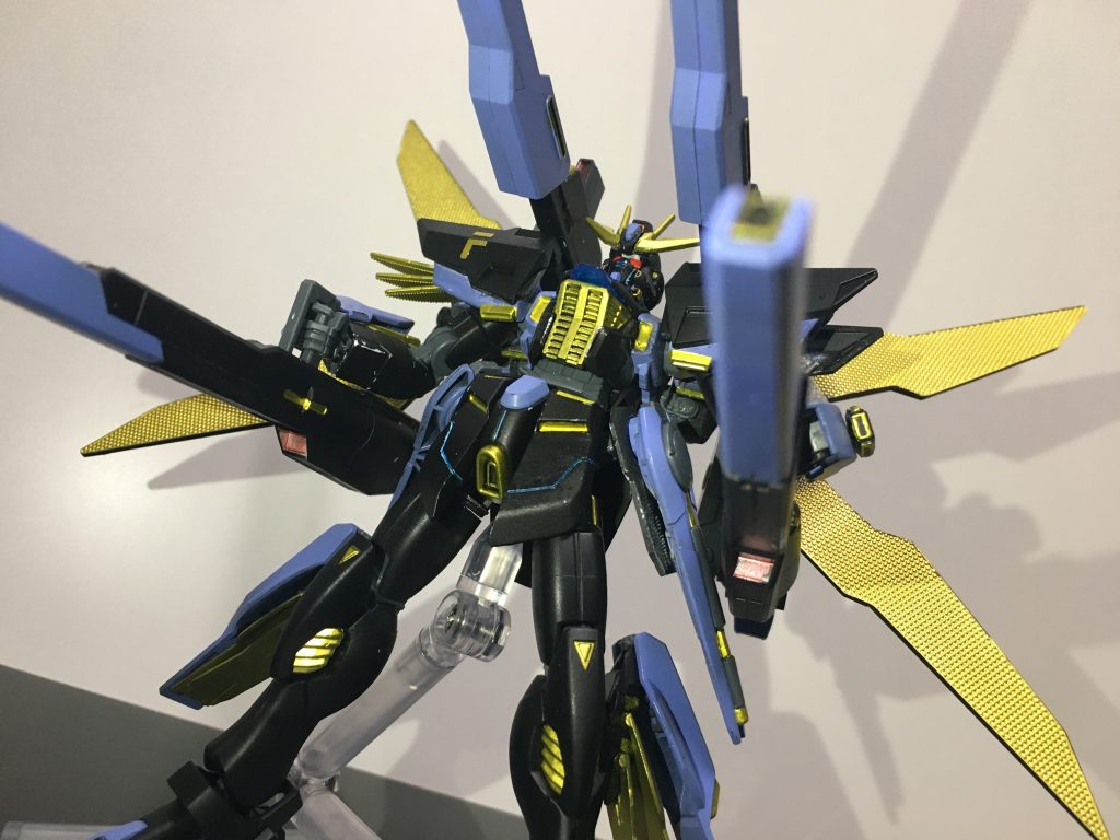 ## *クロスサテライトキャノン!!*
XDの砲はXDの肩のアームで固定。ジェガンブラストマスターからもらった砲は腕で固定して砲撃