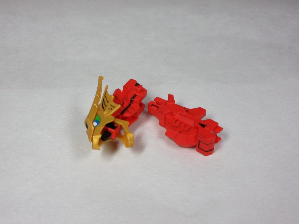 組み替え変形の関係上、身体を構成する
パーツを奪われたガンドラくんがえらい姿に。
まるで赤ん坊時代の百鬼丸です(-_-)
このままでは可哀想なので……