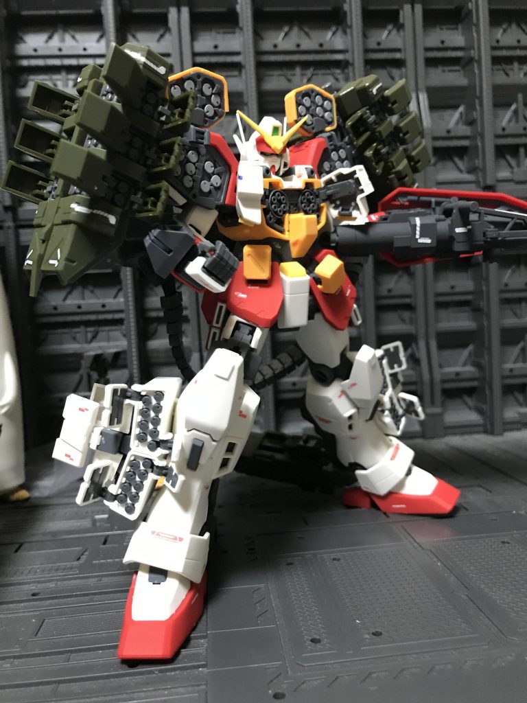 一斉発射したら噴煙で当たり真っ白になりそう。
イヤーこれは言葉を失う、めっちゃかっこいい