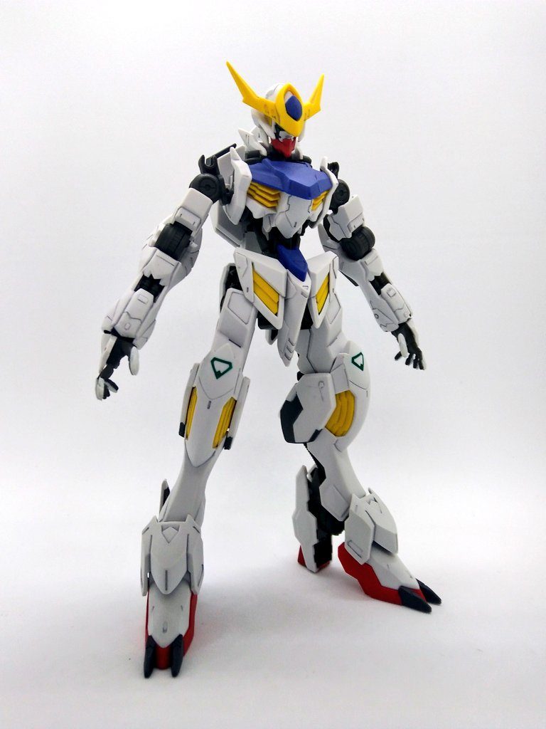 トゲトゲしていない、色々着ける前のバルバトスルプ素も意外とカッコいい。